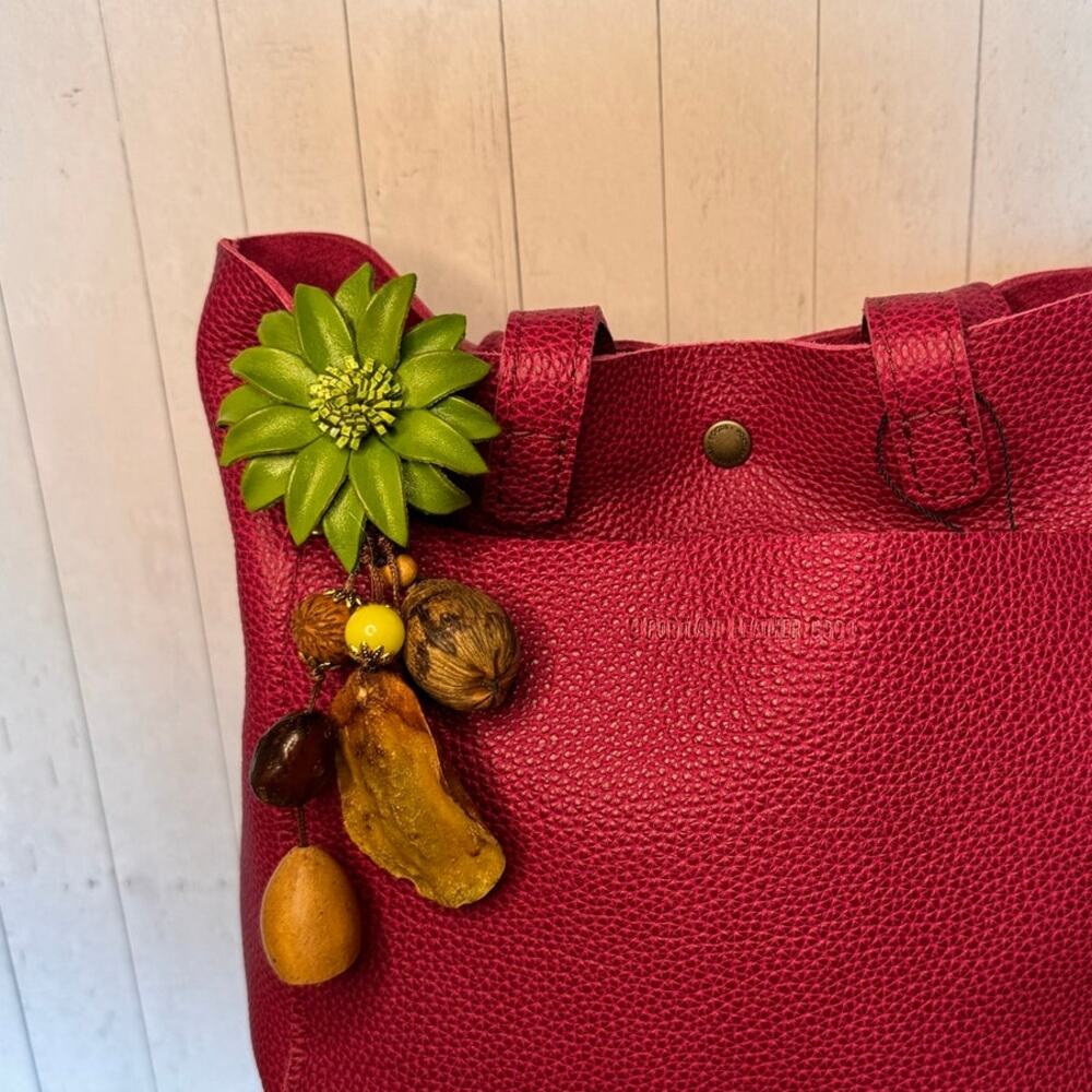 Summer Daisy Green Purse Charm Genuine Leather Sunflower Flower Bag Charm NEW!